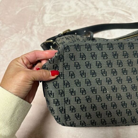 Dooney & Bourke Jacquard signature large bag - Picture 14 of 16